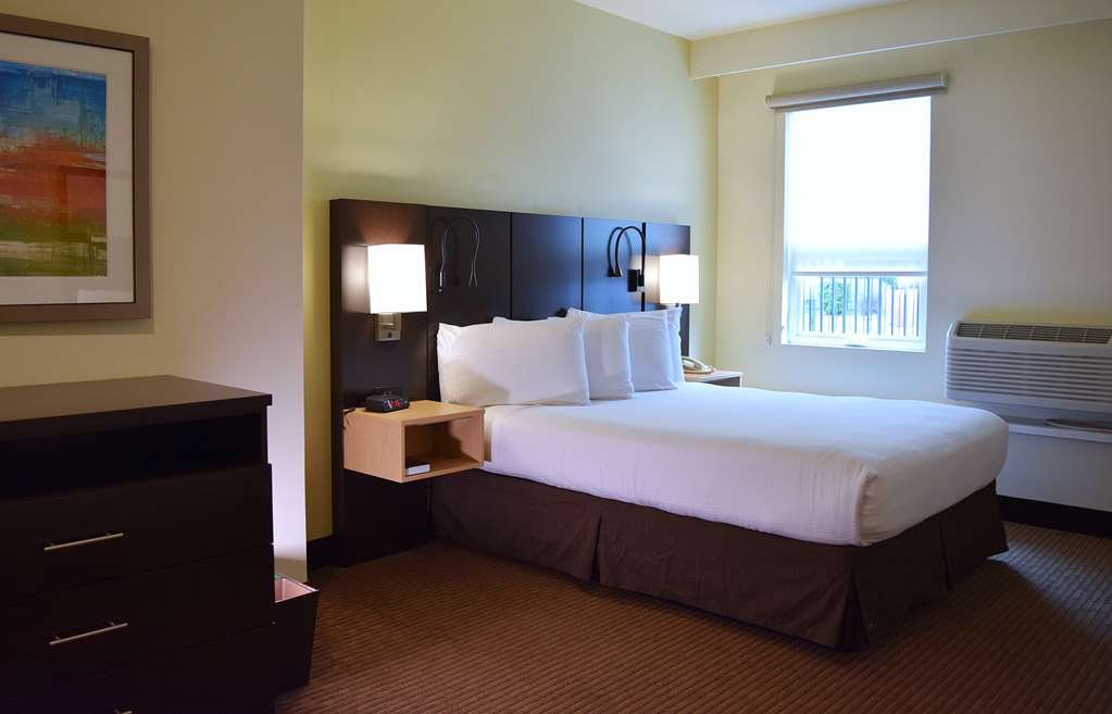 Best Western Seattle Airport Hotel - photo 21