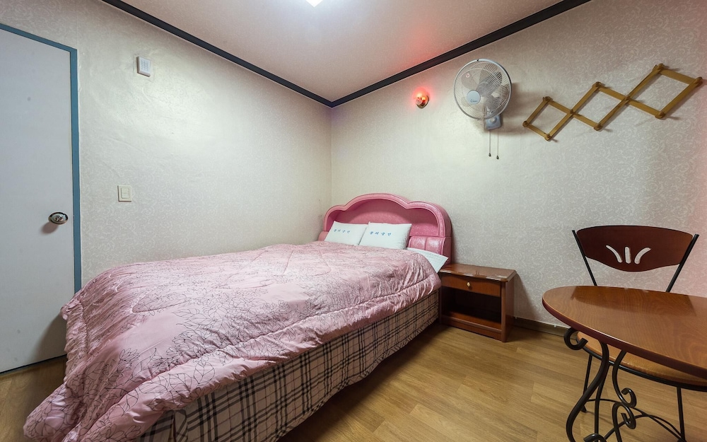 Gurye Dream Palace - last minute hotel in Unknown City