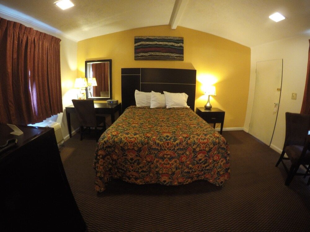 Indio Holiday Motel - photo 14