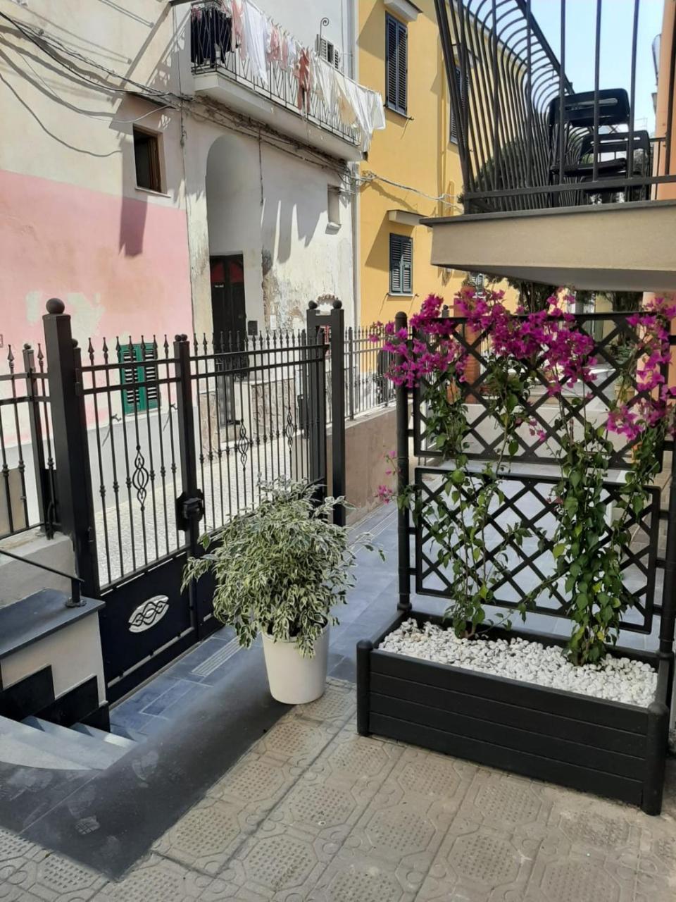 La Magnolia Rooms - last minute hotel in Procida