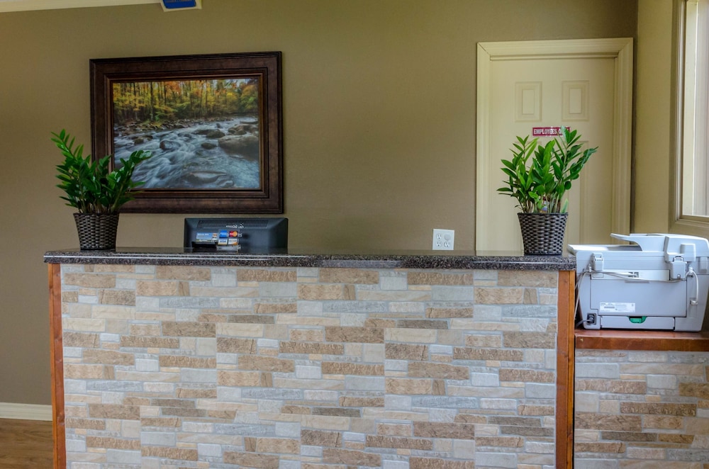 Relax Inn — Bryson City — photo 3