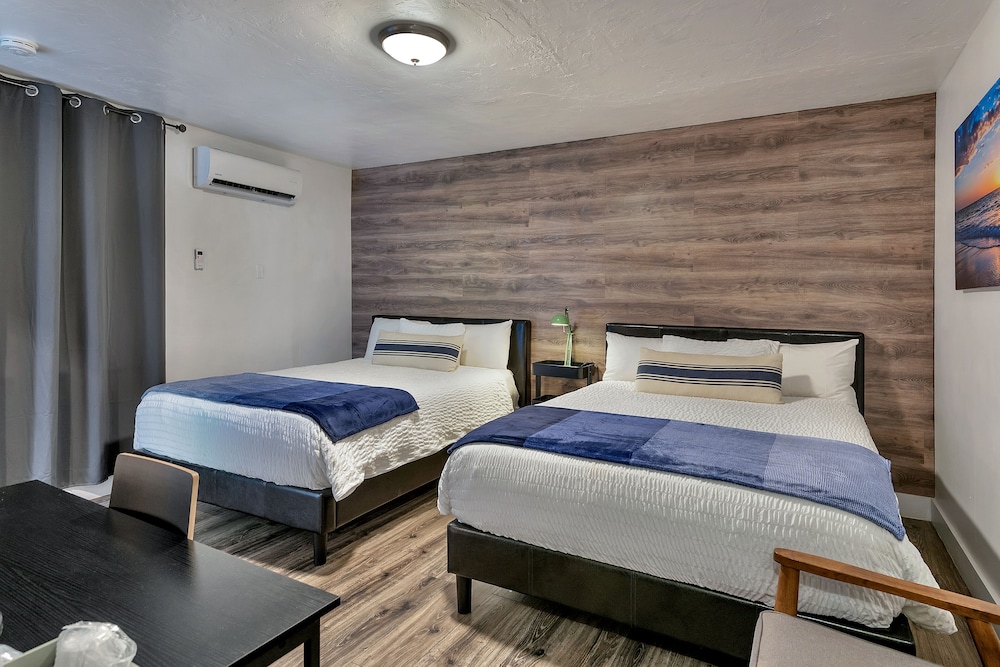 Oasis Hotel - photo 37