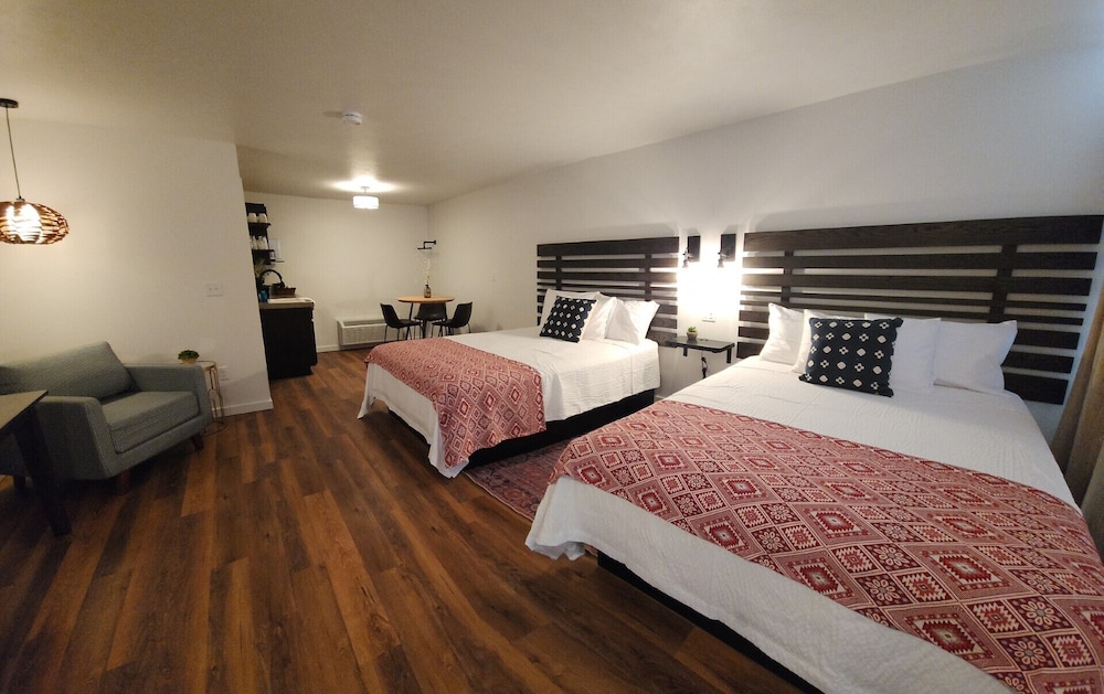 The Lakehouse Inn at Sledd Creek - photo 8