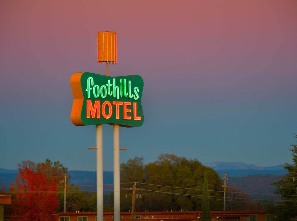 The Foothills Motel - photo 20