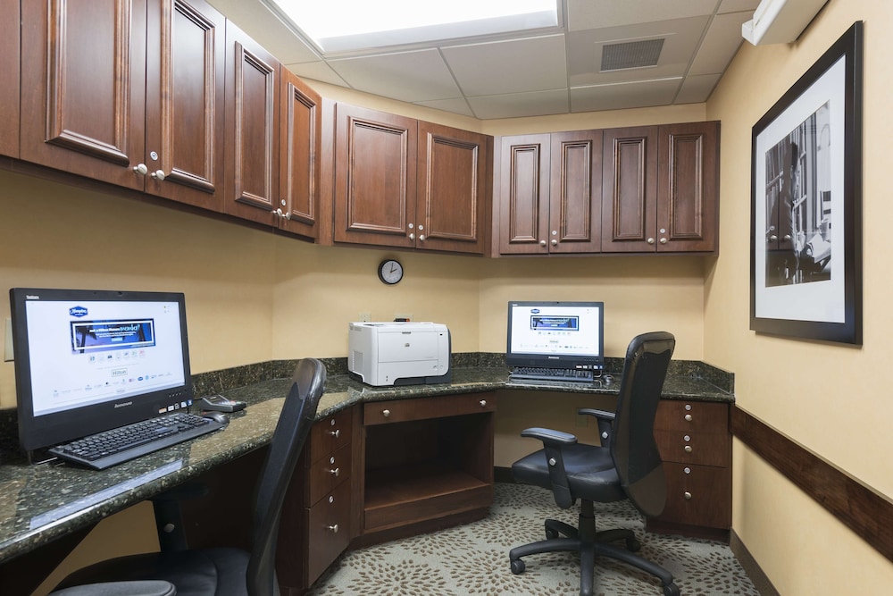 Hampton Inn & Suites Hartford Manchester - photo 46
