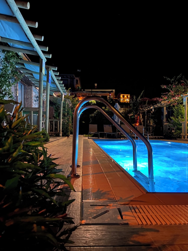 Mavi Akvaryum Otel — Marmaris