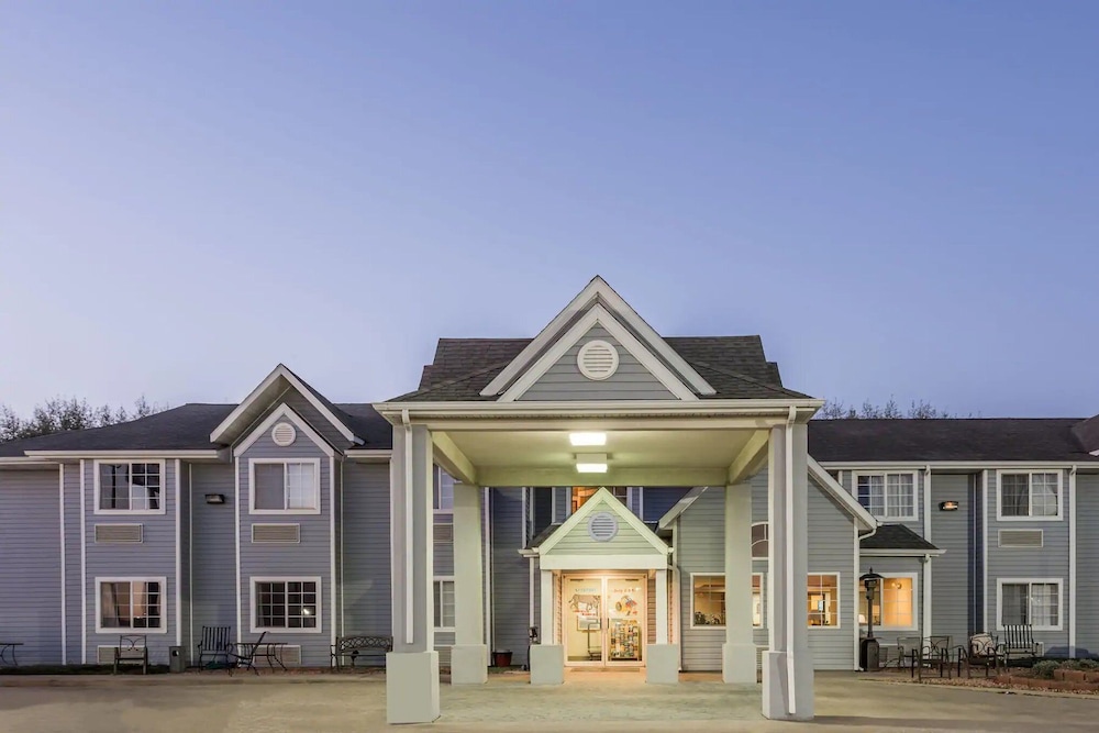 Brush inn and Suites - last minute hotel in Brush