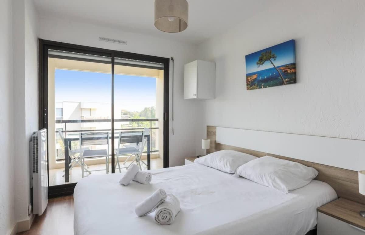 Le Cap Vert - carbon neutral hotel in Unknown City