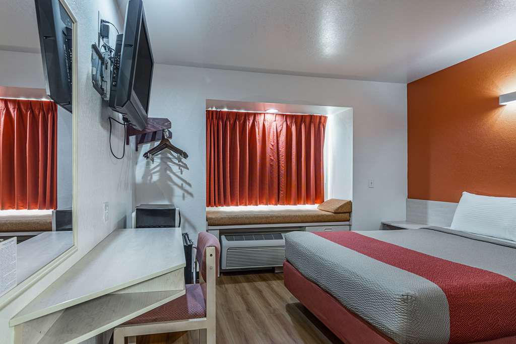 Motel 6 McAlester OK - photo 7