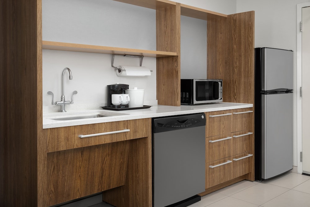 Home2 Suites by Hilton Tallahassee State Capitol - photo 13