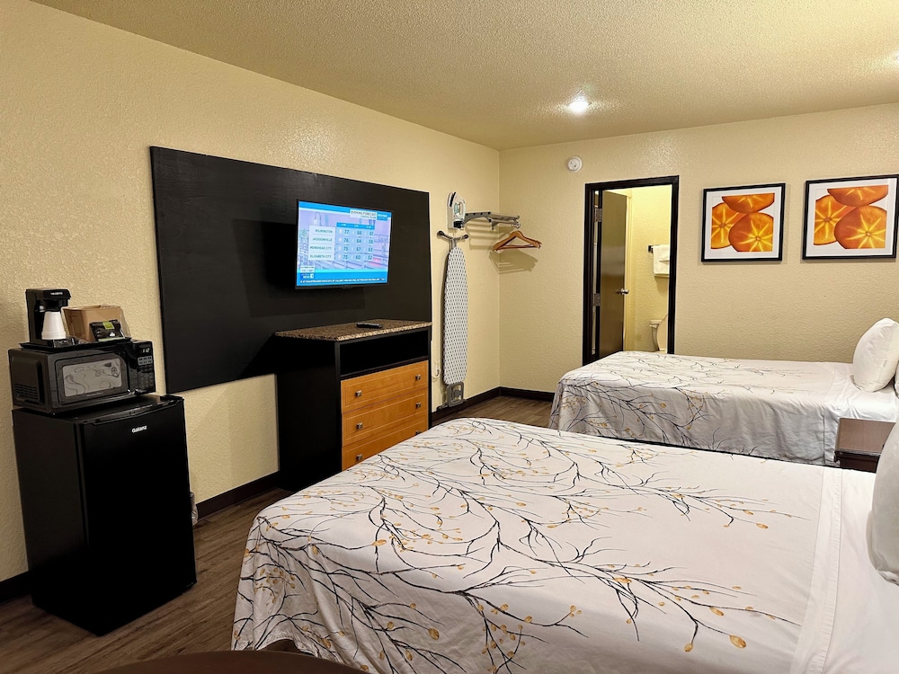 Travelers Inn Elizabeth City - photo 22