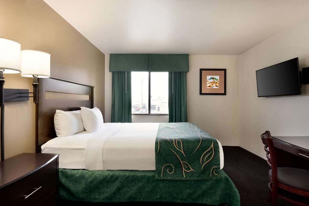 Travelodge by Wyndham Dexter - photo 20