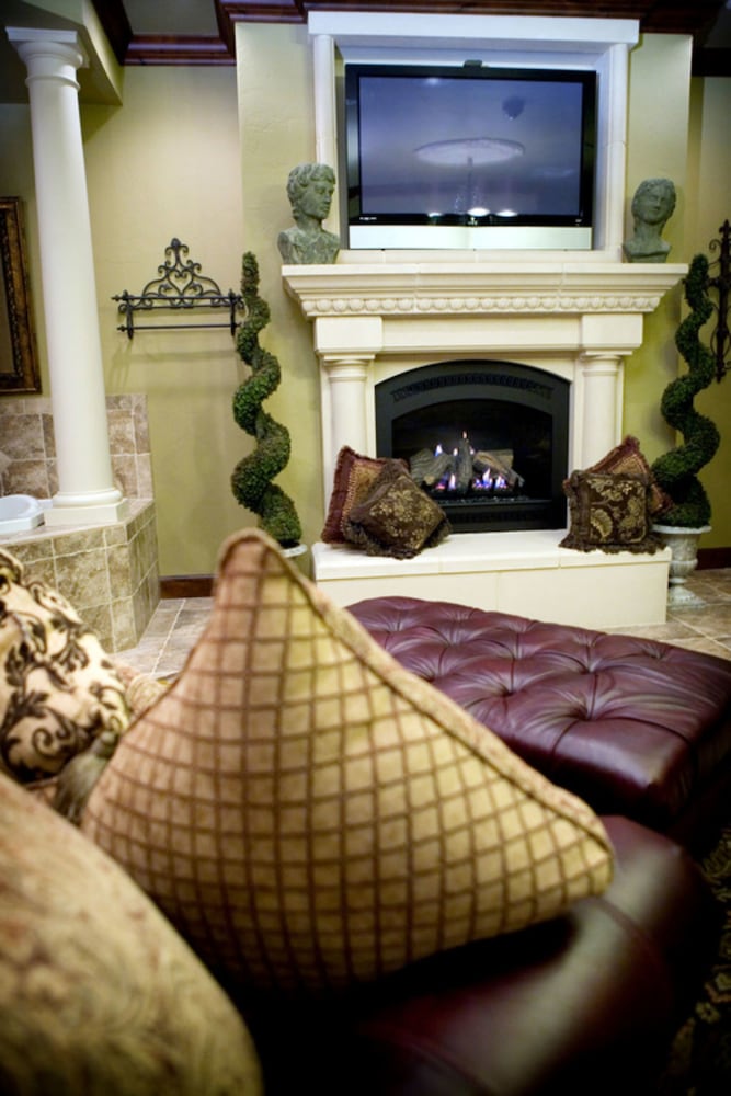 Two Hearts Inn - photo 11