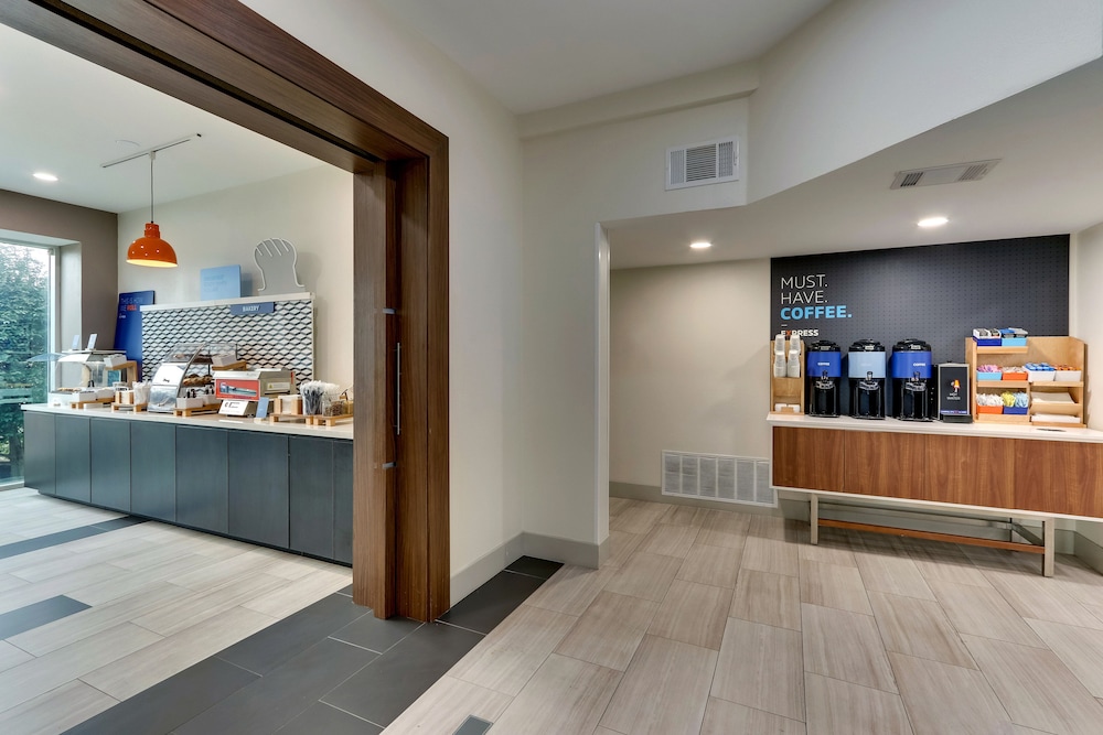 Holiday Inn Express & Suites Waxahachie by IHG - photo 42