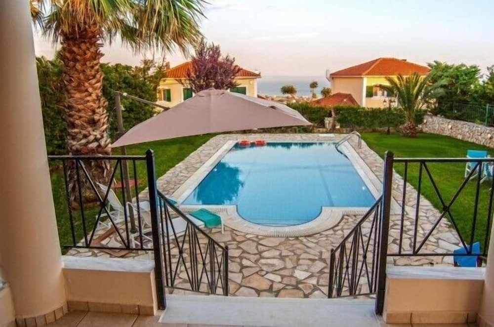 Amazing 3Br Villa In Kefalonia — 4-Star Luxury Hotel in Kefalonia, Greece