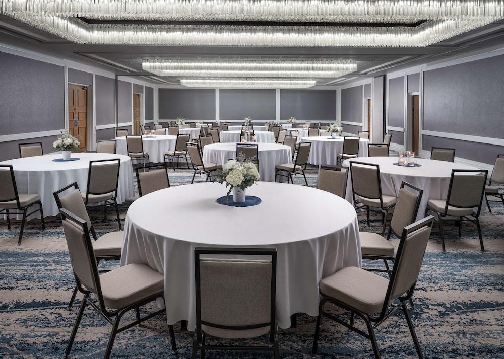 Embassy Suites by Hilton Tucson East - photo 58