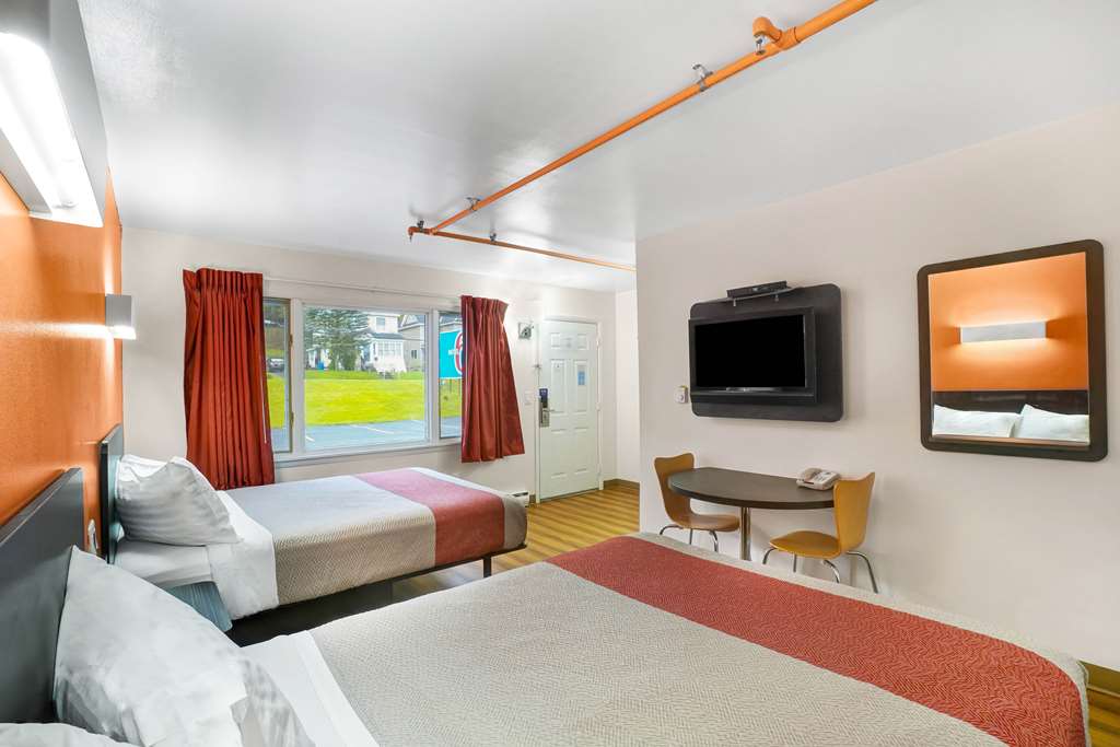 Motel6 Ilion NY - photo 22