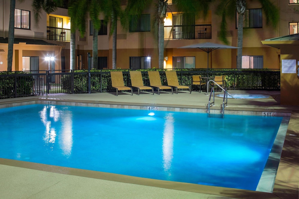 Courtyard by Marriott Daytona Beach Speedway Airport