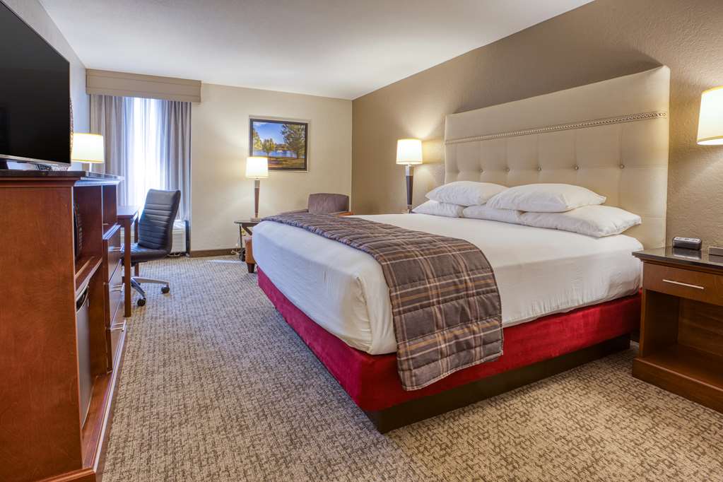 Drury Inn & Suites St. Louis Fairview Heights - photo 18