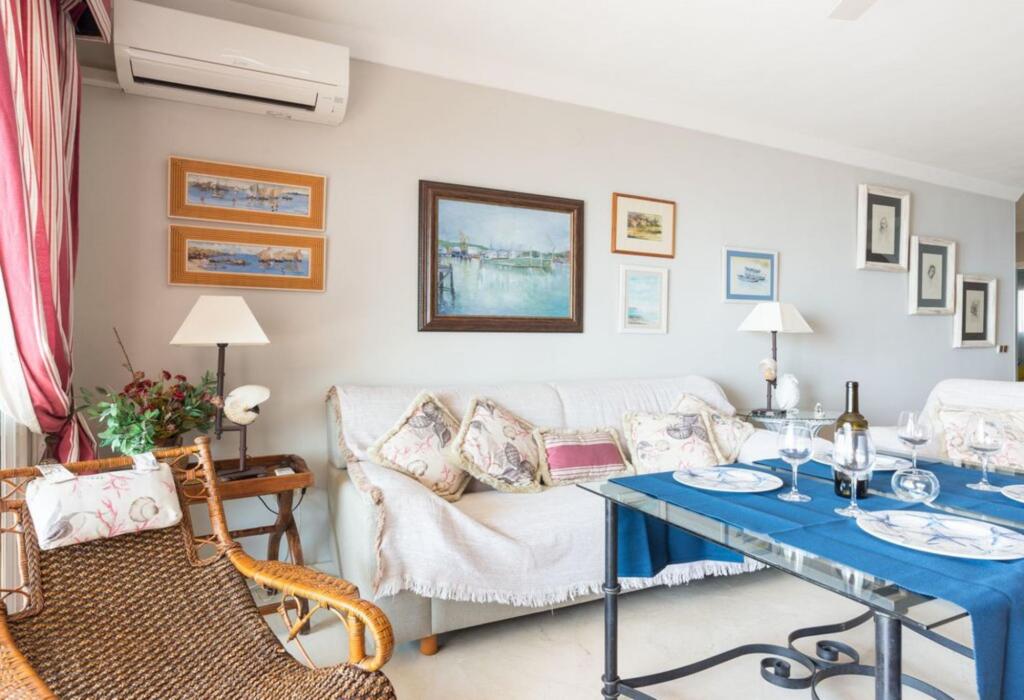 Malagasuite Palm Beach Fuengirola in Fuengirola, Spain