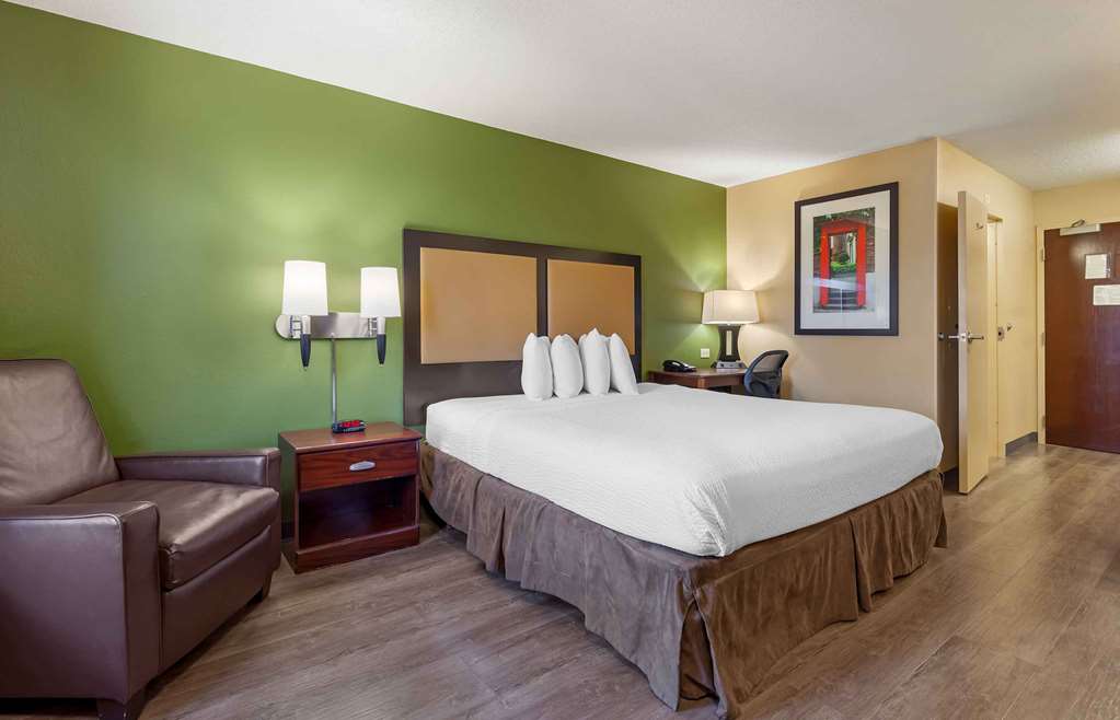 Extended Stay America Suites Madison Junction Court - photo 17