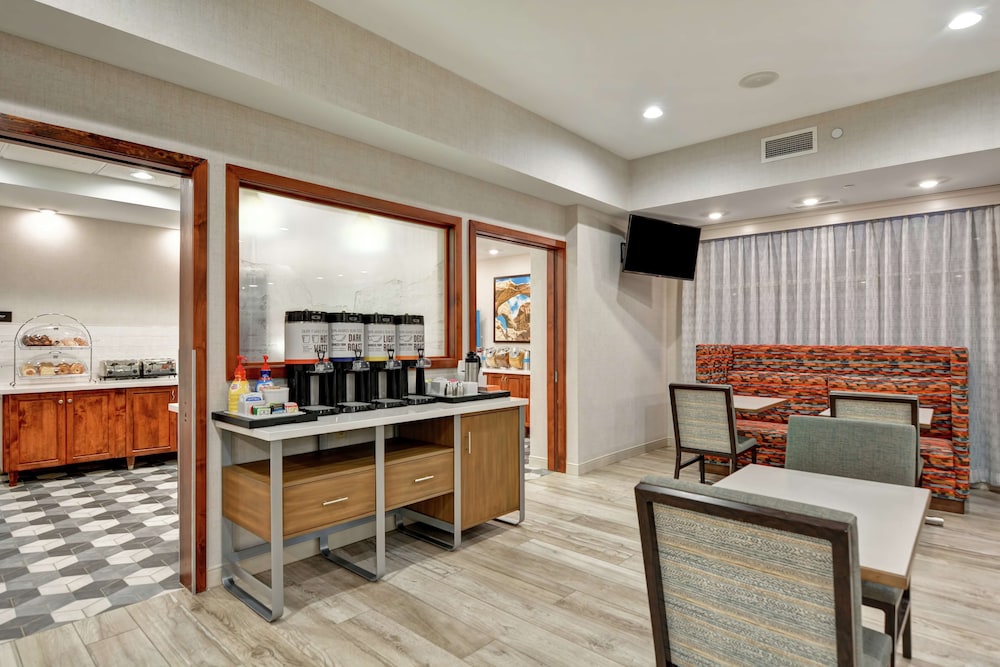 Hampton Inn Moab - photo 33