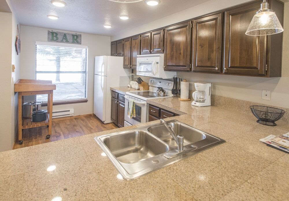 Pennay's At River Run - photo 14
