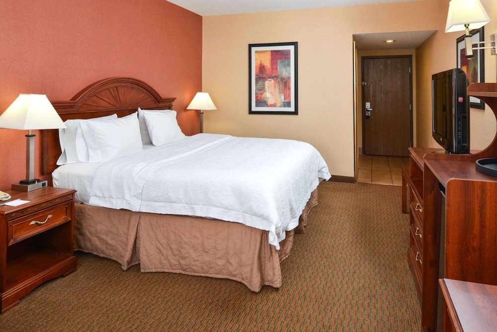 Hampton Inn & Suites Springboro Dayton Area South - photo 17