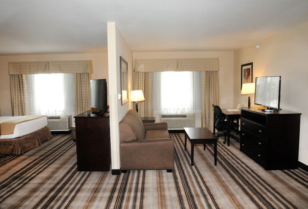 Holiday Inn Express & Suites Cambridge by IHG - photo 7