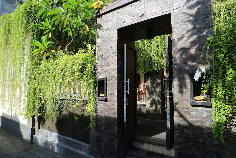 Pondok 3 Mertha - last minute hotel in Kuta