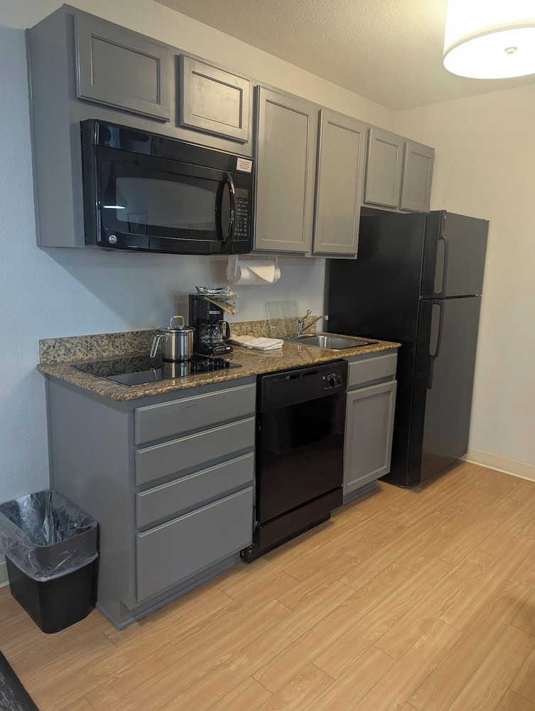 Candlewood Suites Loveland by IHG - photo 34