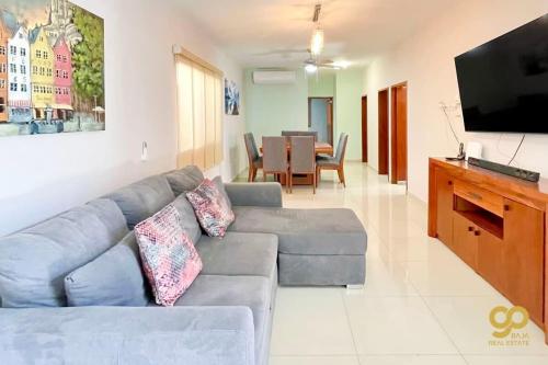 Spacious Downtown Stay 6 Blocks from Malecón in La Paz, Mexico