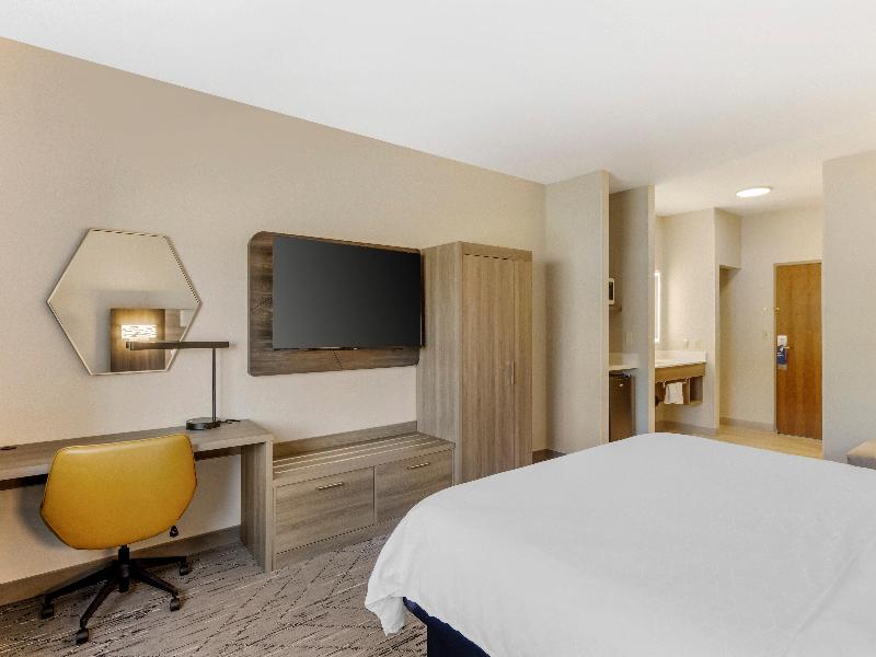 Holiday Inn Express Fallon by IHG - photo 39