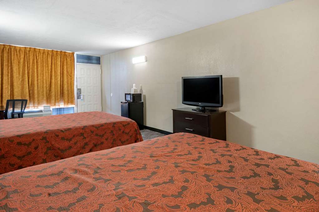 Rodeway Inn Clearwater Largo - photo 15