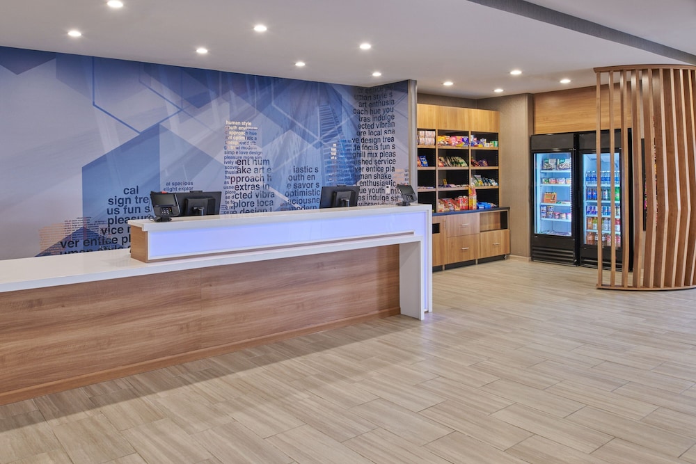 SpringHill Suites by Marriott Detroit Dearborn - carbon neutral hotel in Dearborn