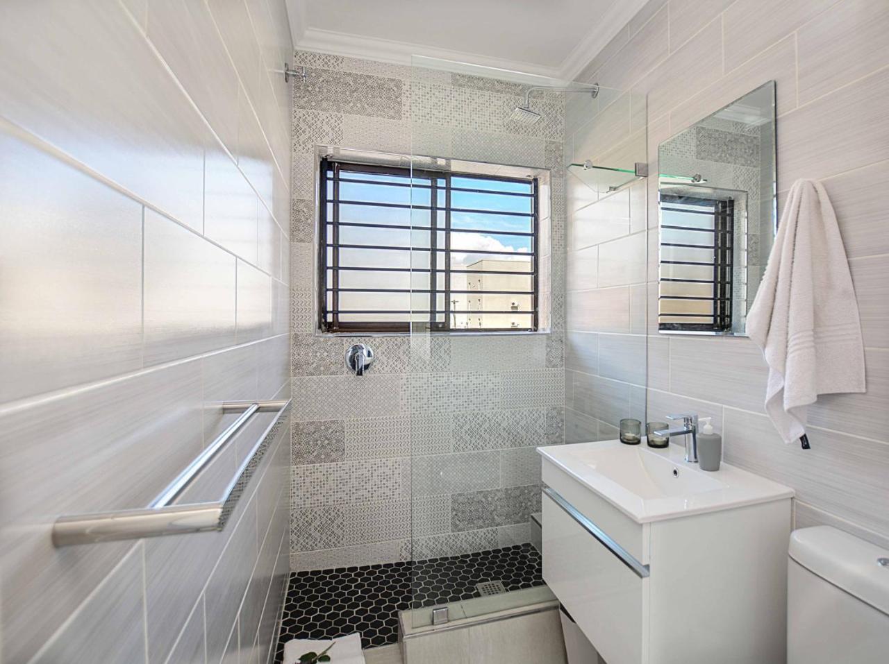 Sea Breeze Apartments