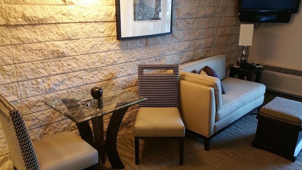 GetAways at Palm Springs Tennis Club - photo 19