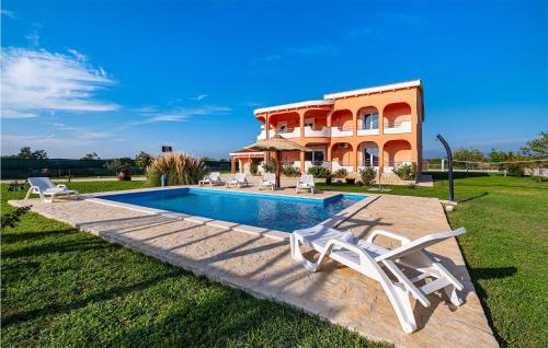 3 Bedroom Cozy Home In Galovac — 4-Star Luxury Hotel in Galovac, Croatia
