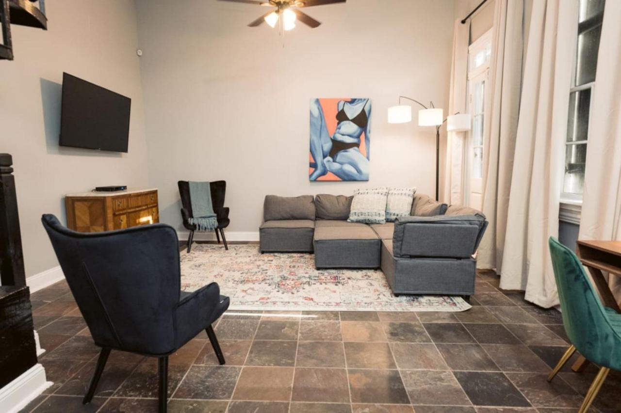1529 Dumaine street — 4-Star Luxury Hotel in New Orleans, United States