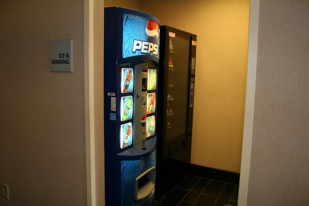 Hampton Inn Pine Grove - photo 52