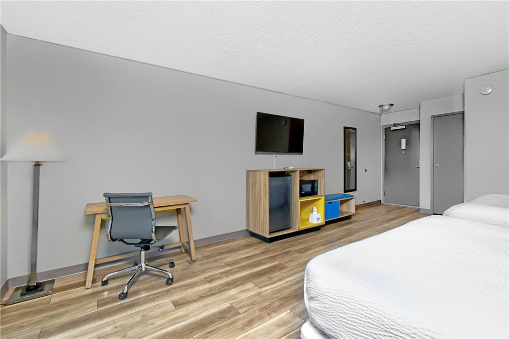 Days Inn by Wyndham Novato San Francisco - photo 43