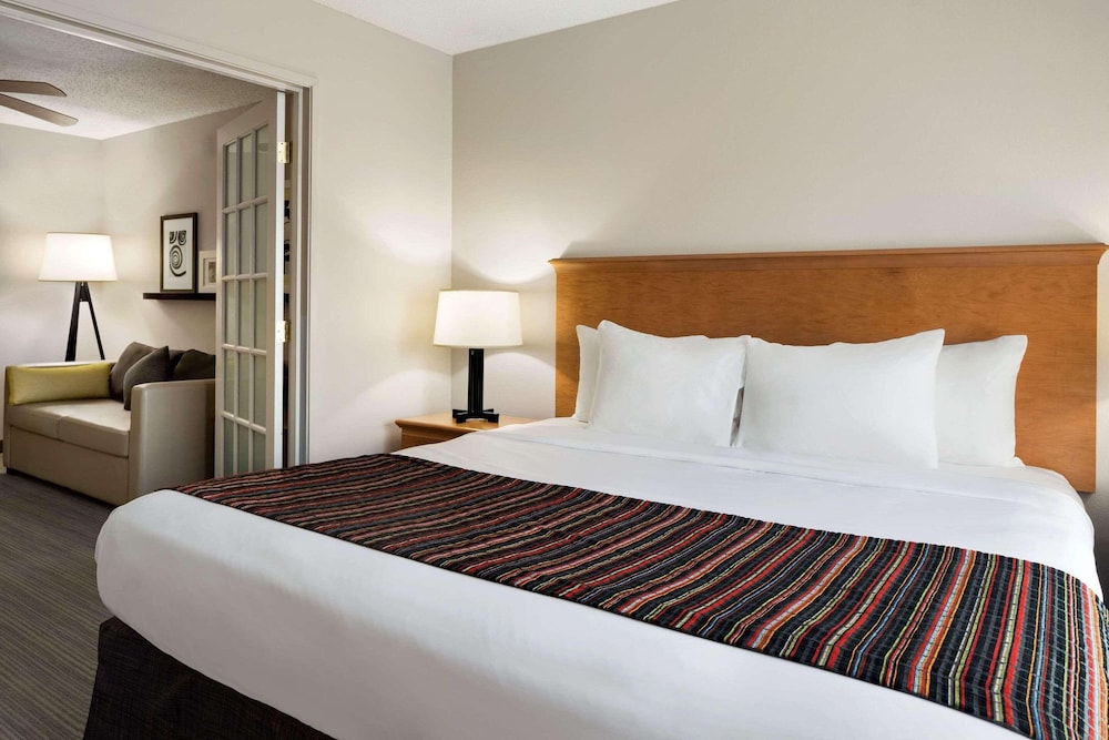 Country Inn & Suites by Radisson Columbus Airport OH - photo 7
