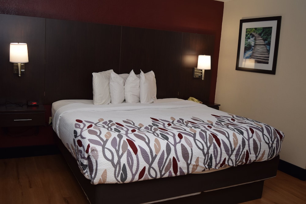 Red Roof Inn Batavia - photo 10