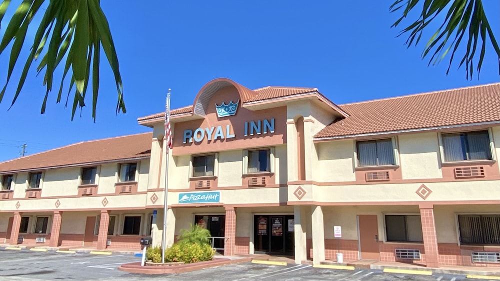 Royal Inn Hotel - photo 38