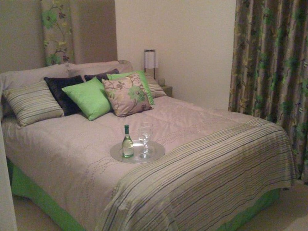 Double Room Private Shower Room Deg Yr — Hayes