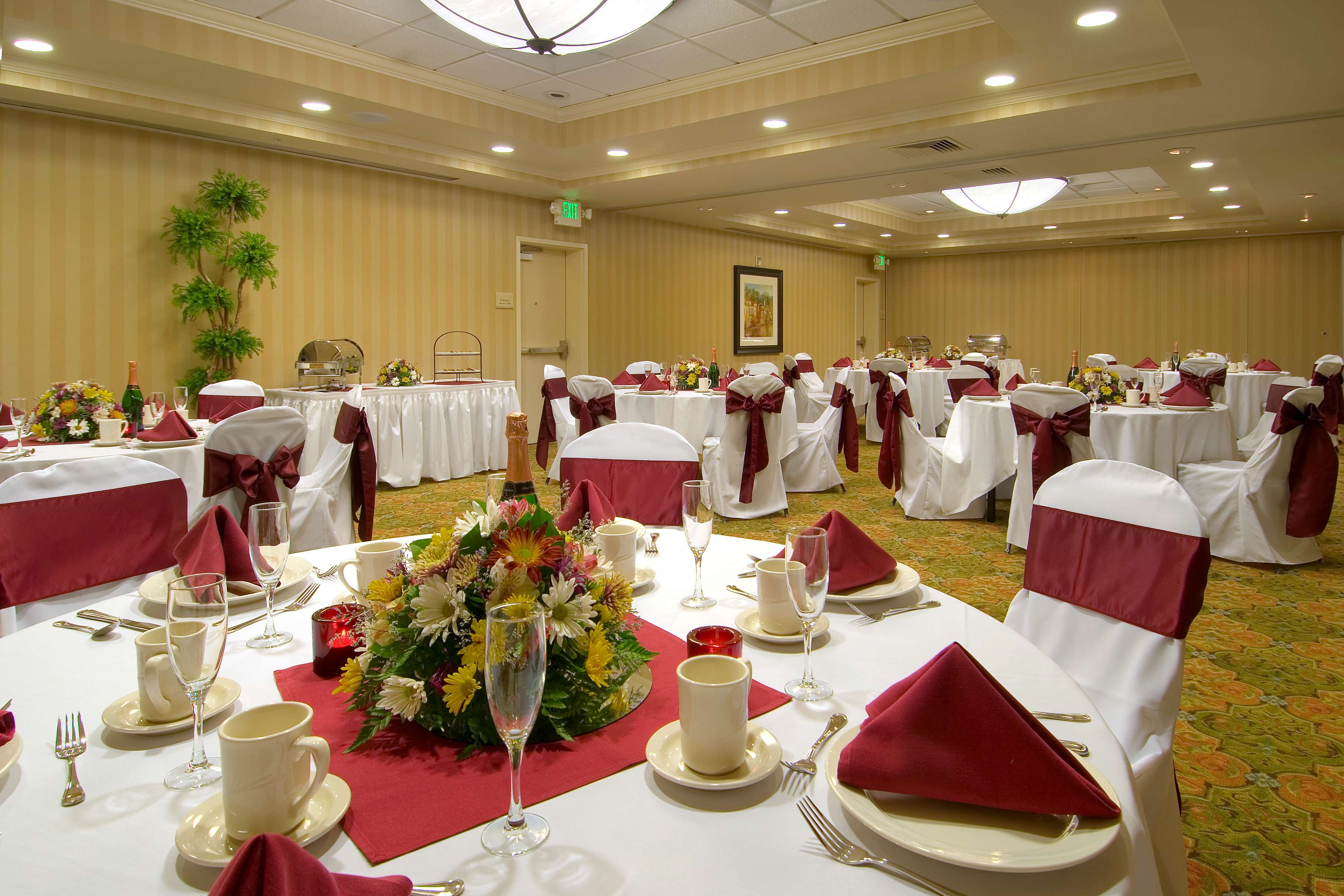 Hilton Garden Inn Sacramento Elk Grove - photo 16