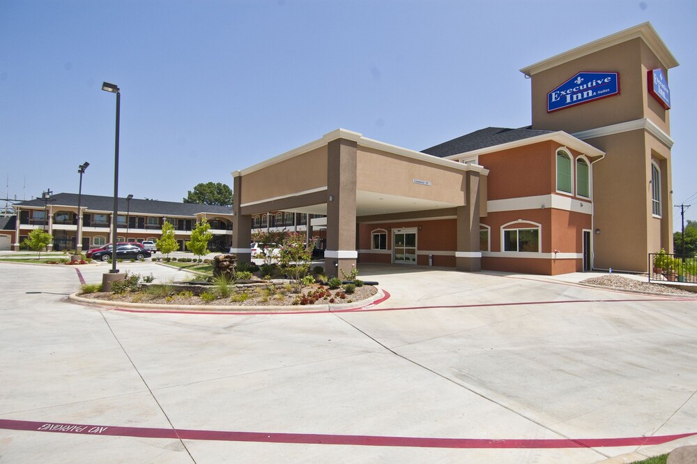 Executive Inn and Suites Tyler - photo 15