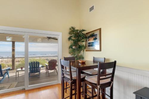 211 E Arctic Tee Fore Two Oceanfront 4 Bedrooms - photo 34