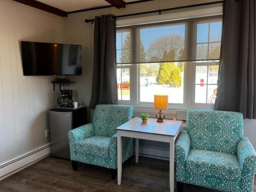 Claddagh Motel & Suites - photo 117