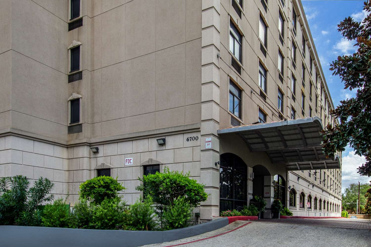 SureStay Plus Hotel by Best Western Houston Medical Center - photo 21